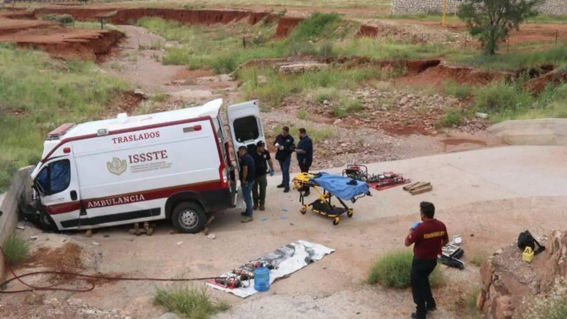 accidente ambulancia issste